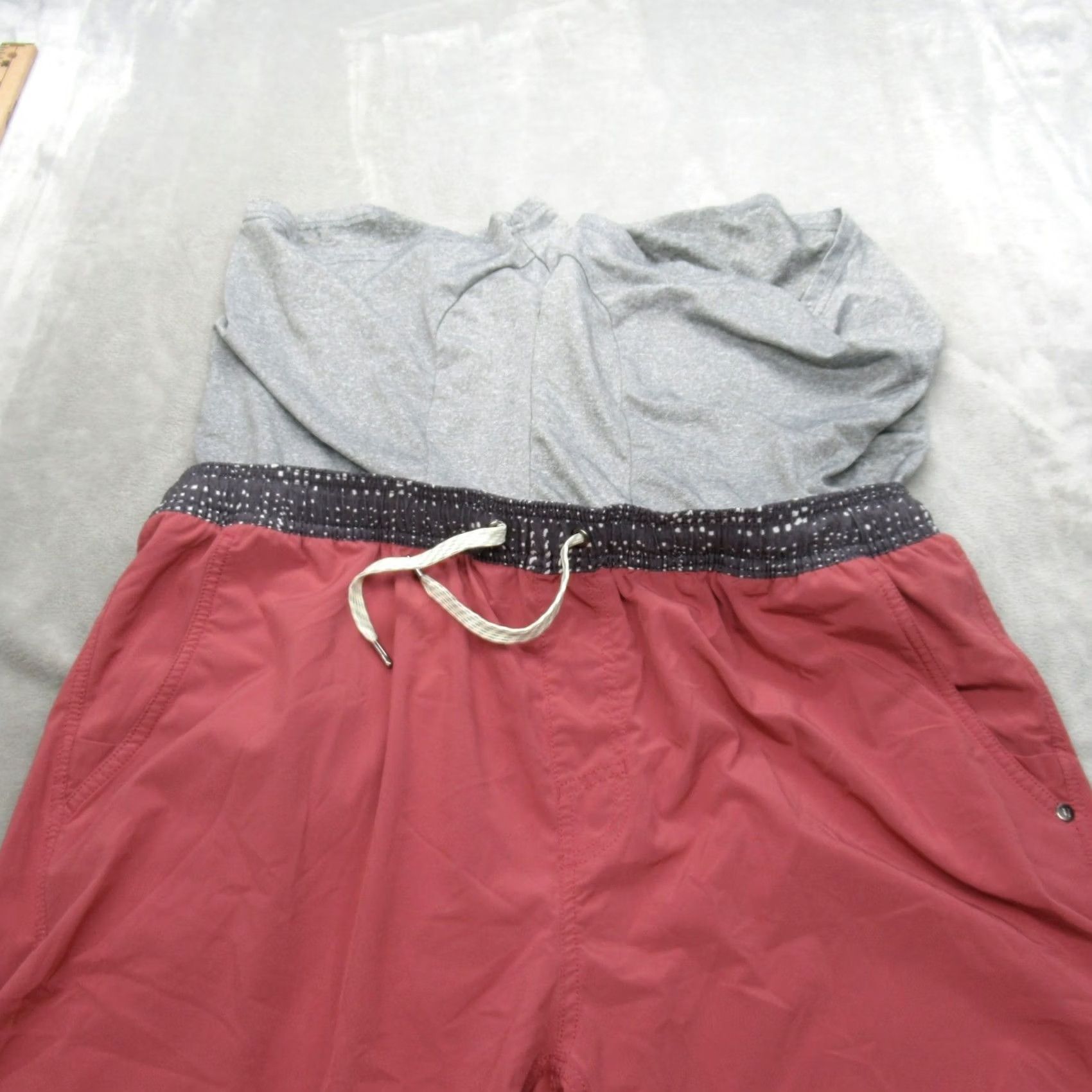 Vuori Vuori Mens XXL Board Trunks Swim Shorts Raspberry Lined Drawstring Waist Pockets Size US 39 - 7 Thumbnail