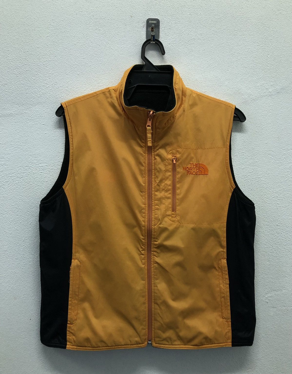 The North Face Vintage The North Face Sleeveless Jacket Size US M / EU 48-50 / 2 - 1 Thumbnail