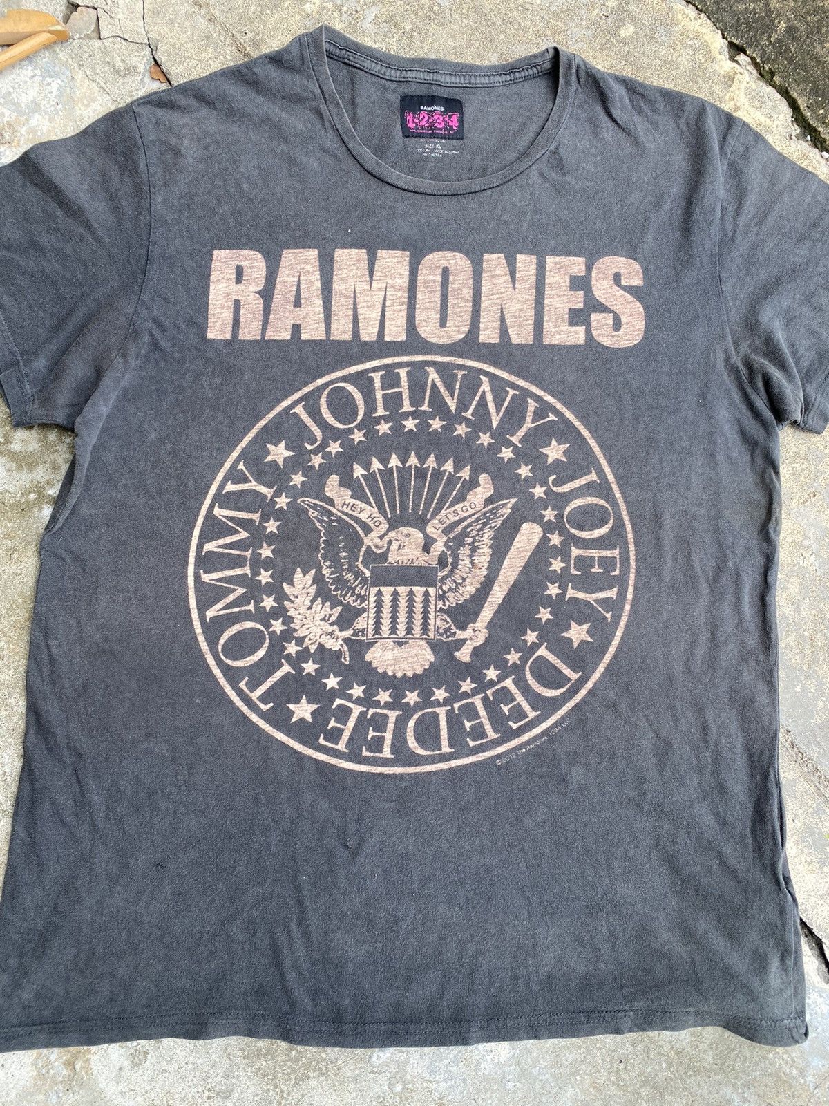 Band Tees 2012 Romones Band Tshirt Size US L / EU 52-54 / 3 - 2 Thumbnail