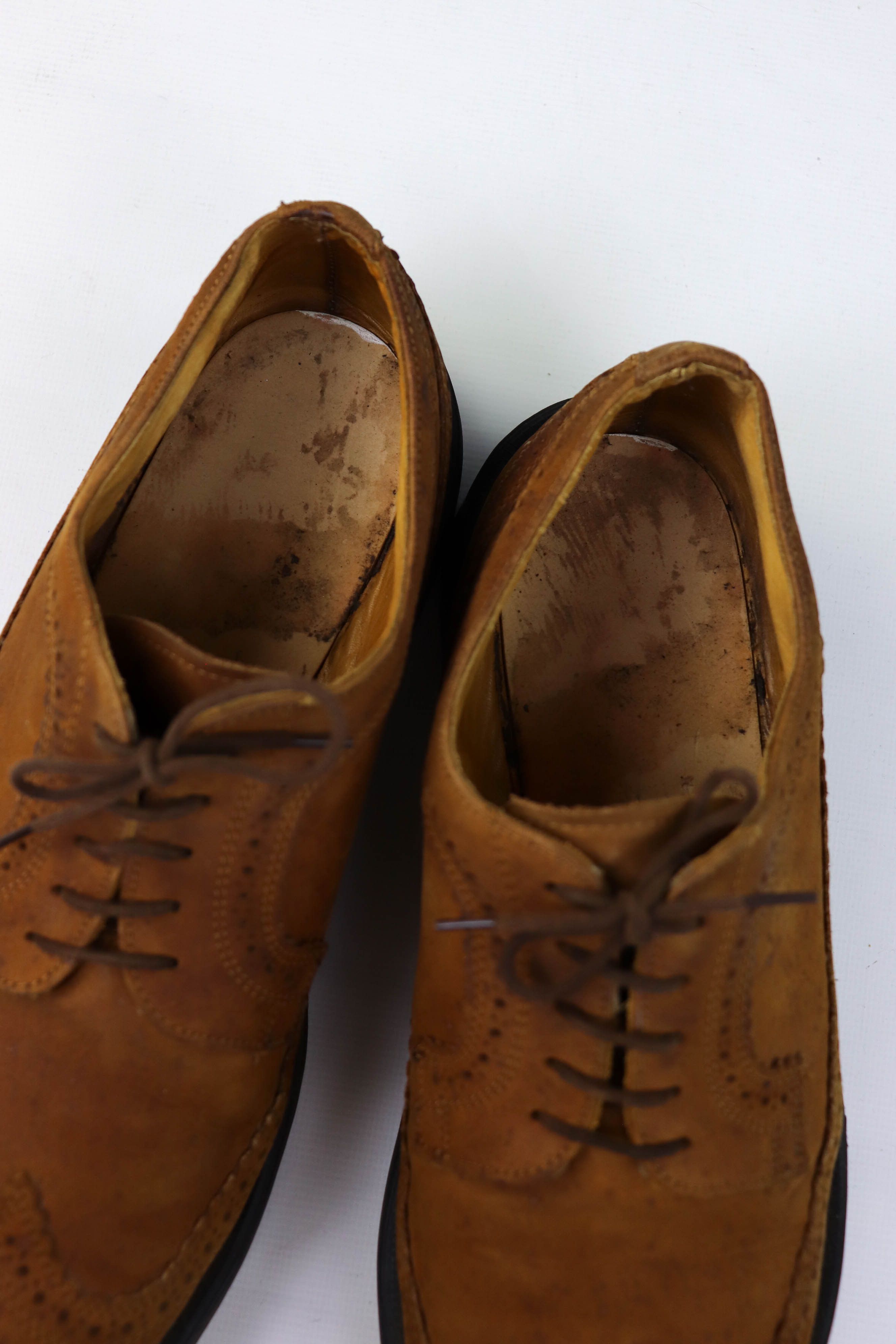 Dr. Martens Vintage Dr. Martens Made in England Tan Brown Suede Brogues Size US 8.5 / EU 41-42 - 10 Thumbnail