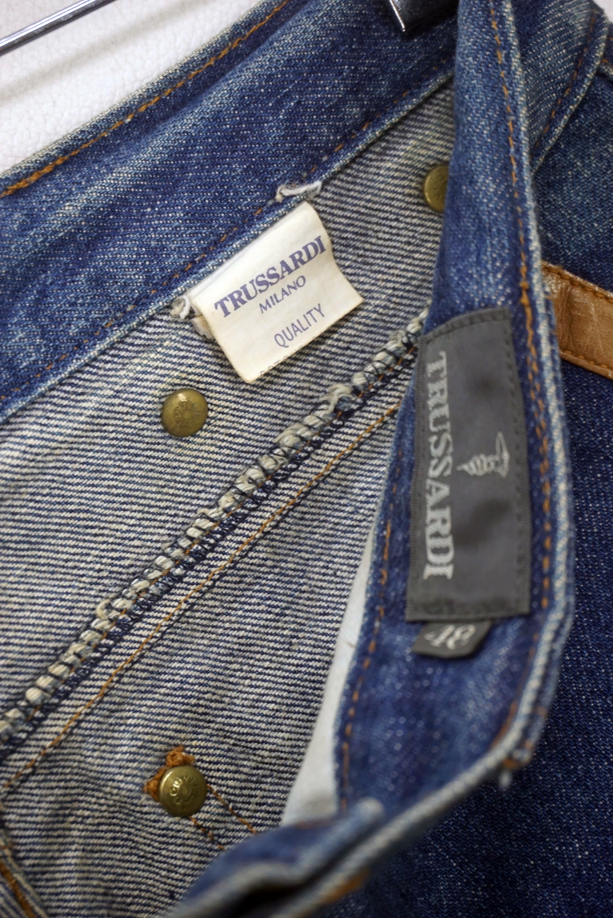 Trussardi Vintage Jeans Size W32xL30 High-Waisted Embroidered Logo Size US 32 / EU 48 - 12 Thumbnail