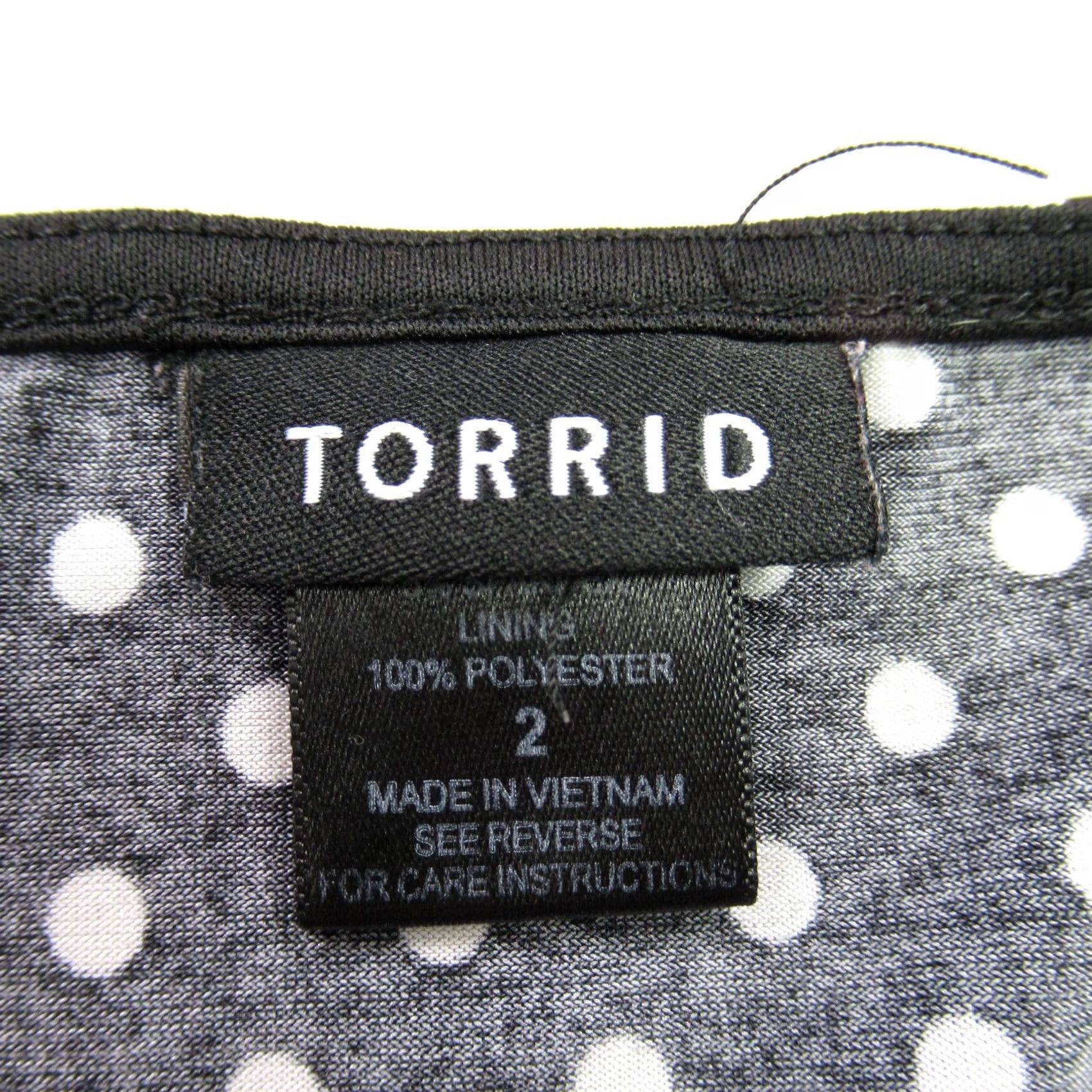 Torrid Torrid Shirt Womens 2 Short Sleeve Lightweight Casual V Neck Black Shirt Size XS / US 0-2 / IT 36-38 - 4 Thumbnail