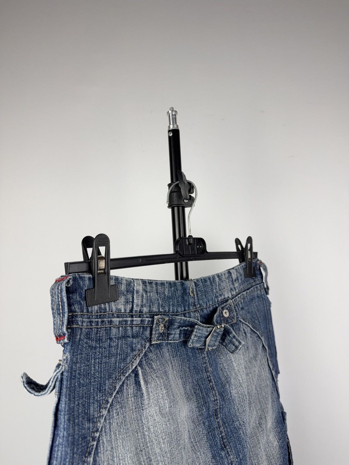 Japanese Brand 00s Y2K 5PM Distressed Cargo Denim Mini Skirt Grunge Style Size 26" / US 2 / IT 38 - 7 Thumbnail
