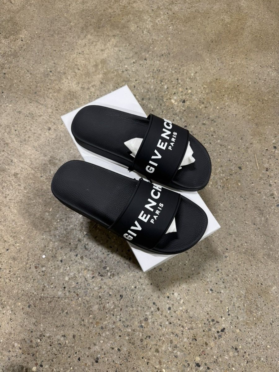 Givenchy Givenchy Rubber Pool Slides NEW 475$ Size US 11 / EU 44 - 6 Thumbnail