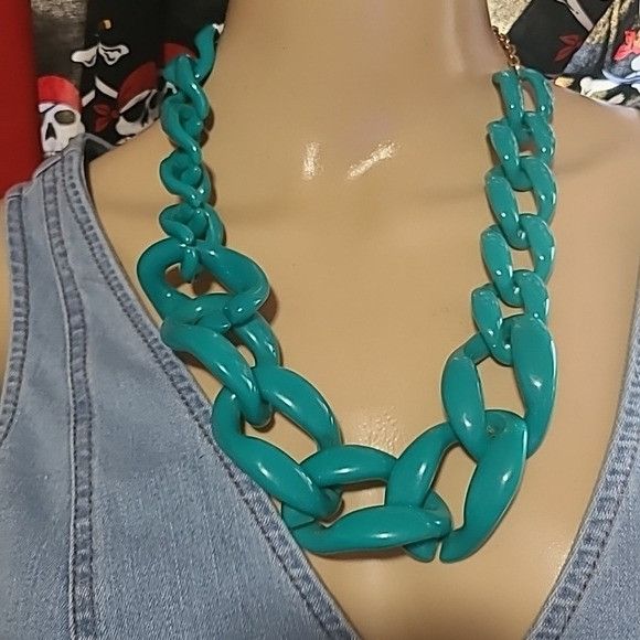 Other Teal Colored Large Plastic Link Necklace Size ONE SIZE - 1 Preview