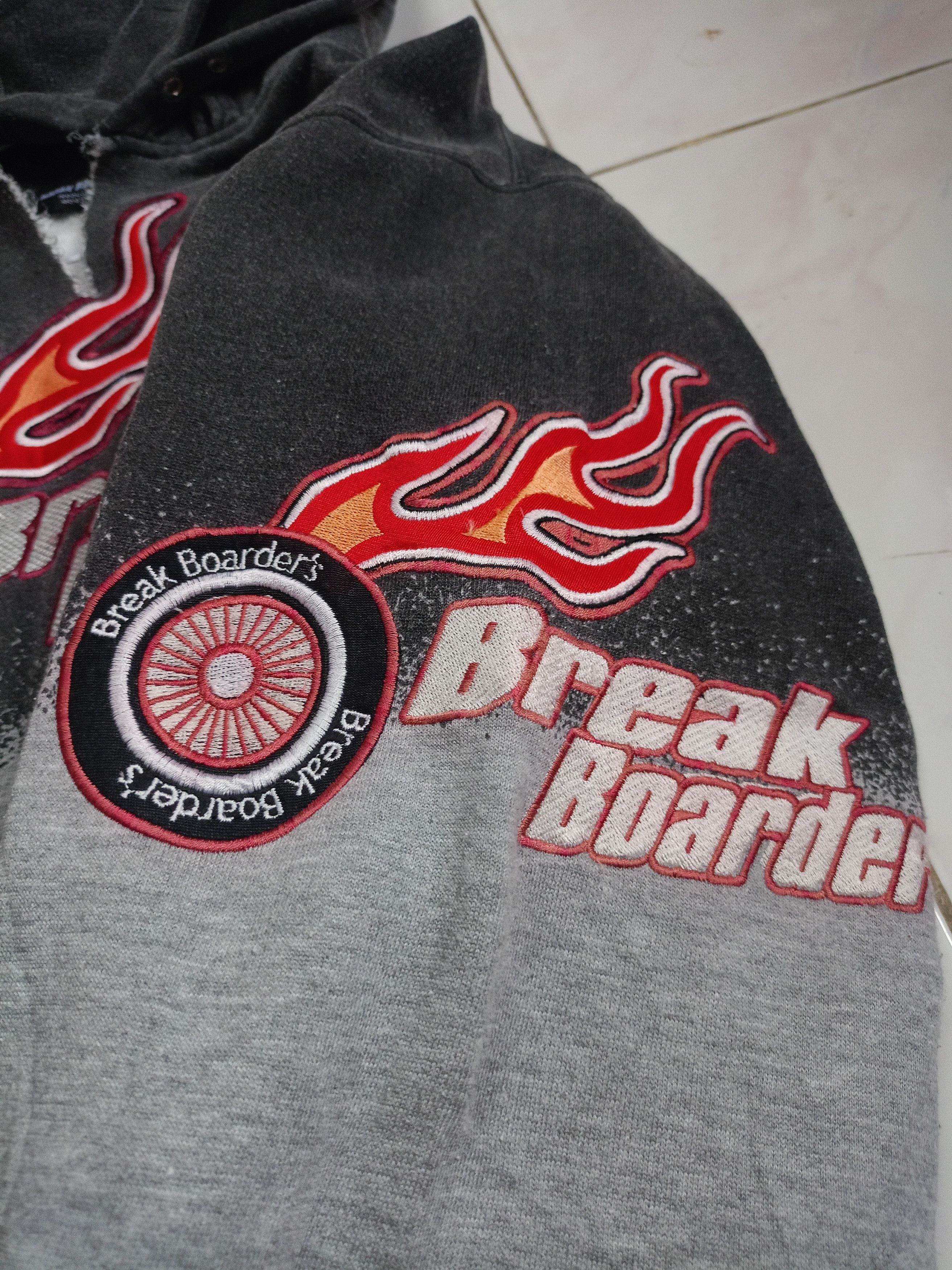 Japanese Brand 🔥Break Boarder's X 2 ton color🔥 Size US L / EU 52-54 / 3 - 1 Thumbnail
