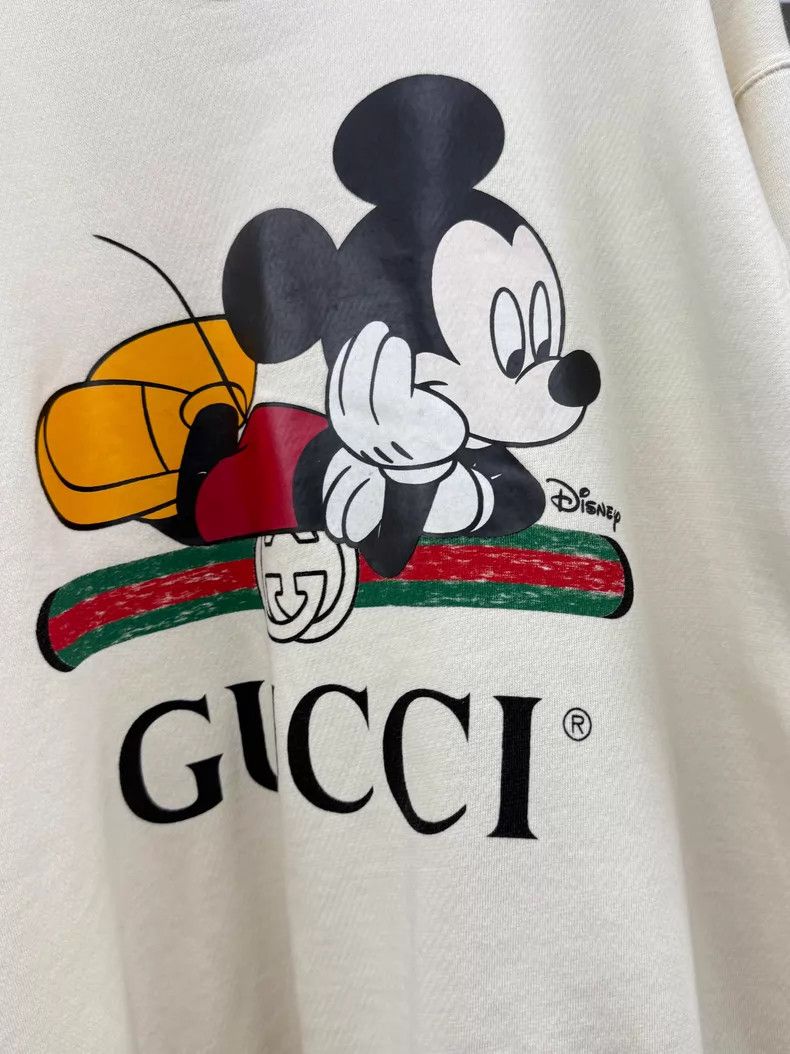 Gucci Gucci White Mickey Print Round-neck Sweatshirt Size XS / US 0-2 / IT 36-38 - 2 Thumbnail