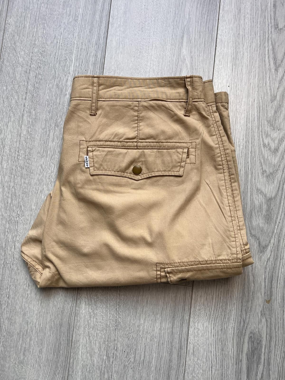 Designer Vintage Levi’s Cargo Shorts Size US 32 / EU 48 - 7 Thumbnail