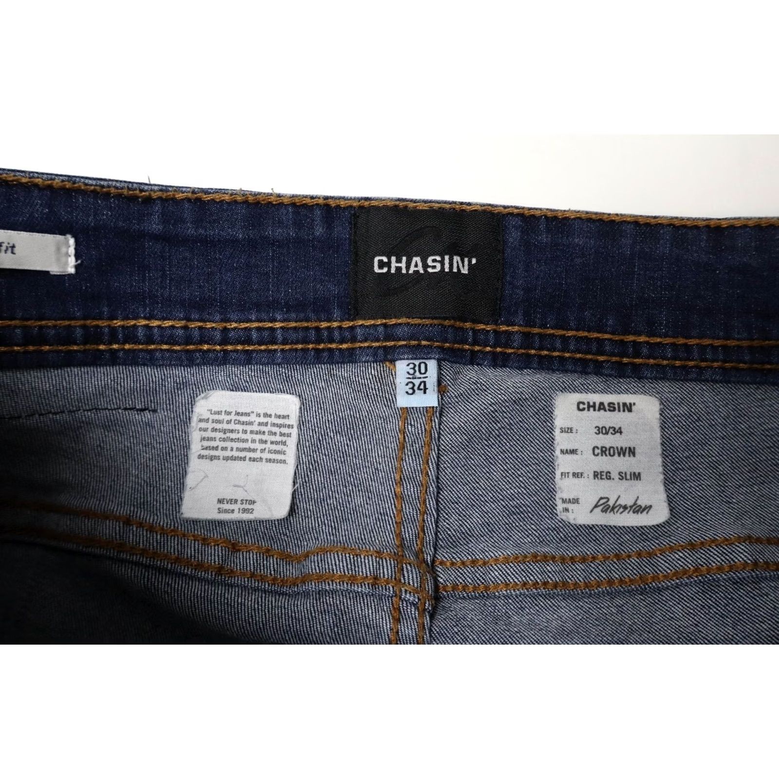 Vintage CHASIN Crown Regular Slim Fit Jeans Men's W30/L34 Button Fly Faded Whiskers Size US 30 / EU 46 - 6 Thumbnail