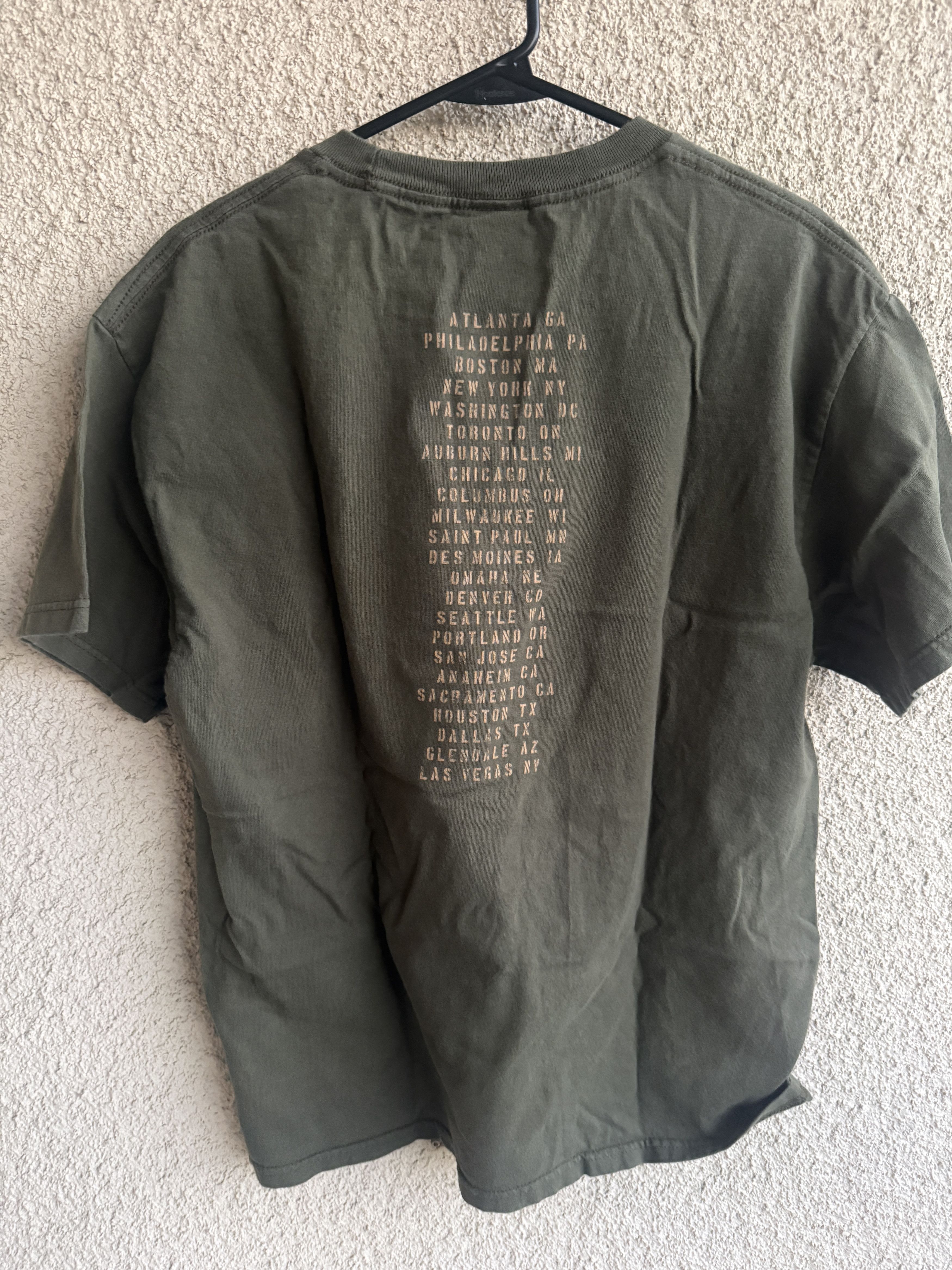 Other 2005 Paul McCartney “US Tour 05” Tee — Giant Tag — Olive Size US L / EU 52-54 / 3 - 2 Thumbnail