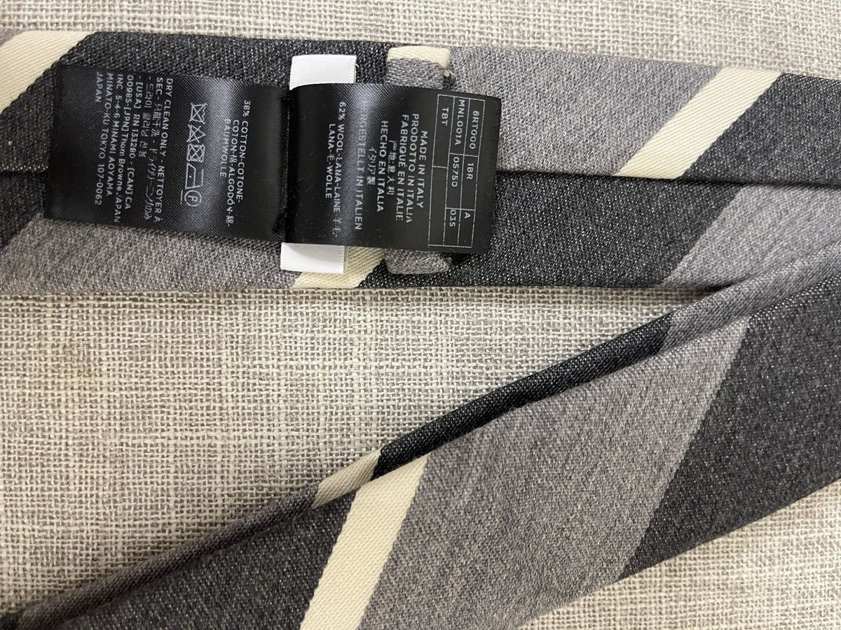 Thom Browne Thom Browne Classic Grey x White Stripe - Tie Size ONE SIZE - 4 Thumbnail