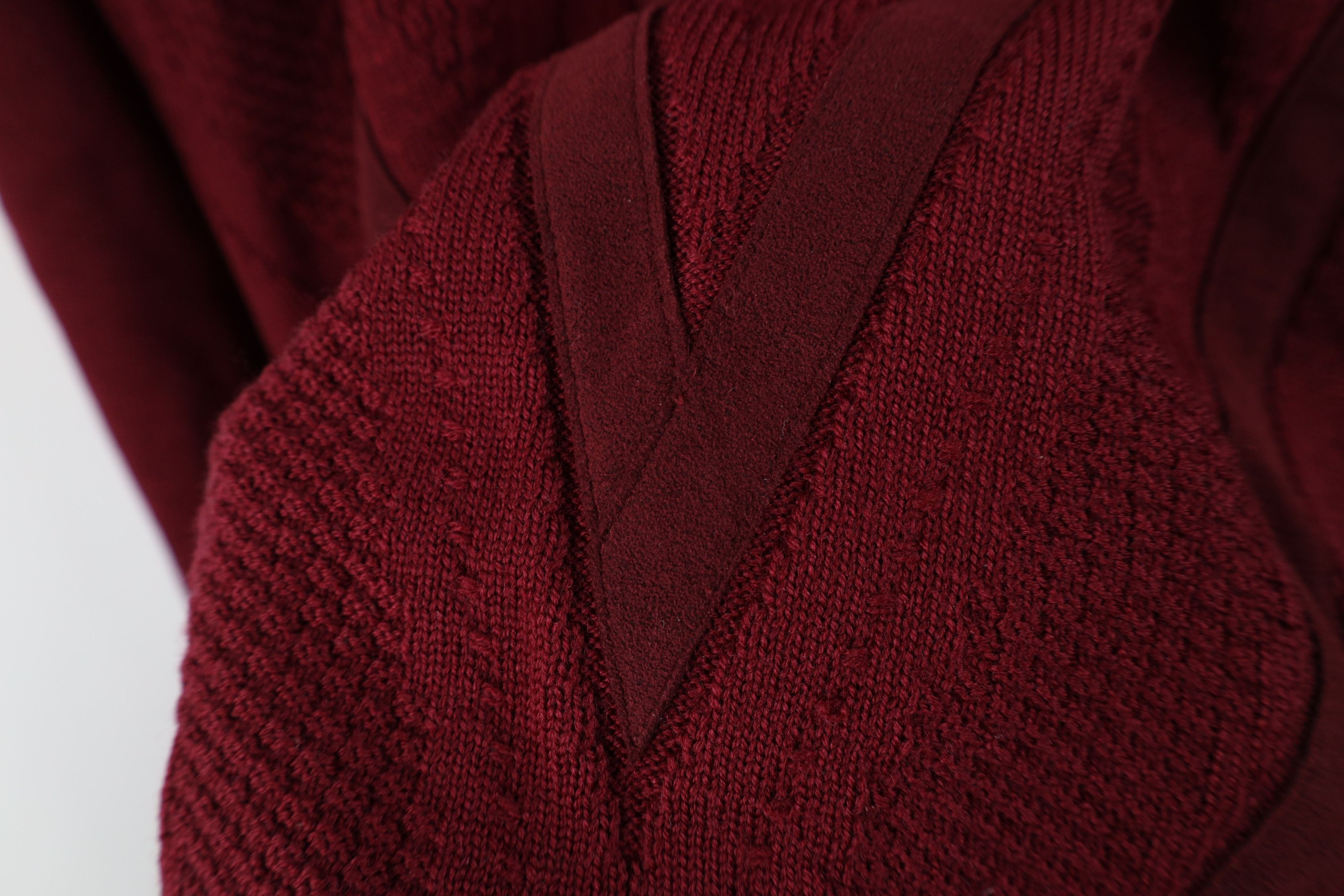 Vintage Vintage 90s Streetwear Wool Knit V-Neck Sweater Red Italy Size US XL / EU 56 / 4 - 5 Thumbnail