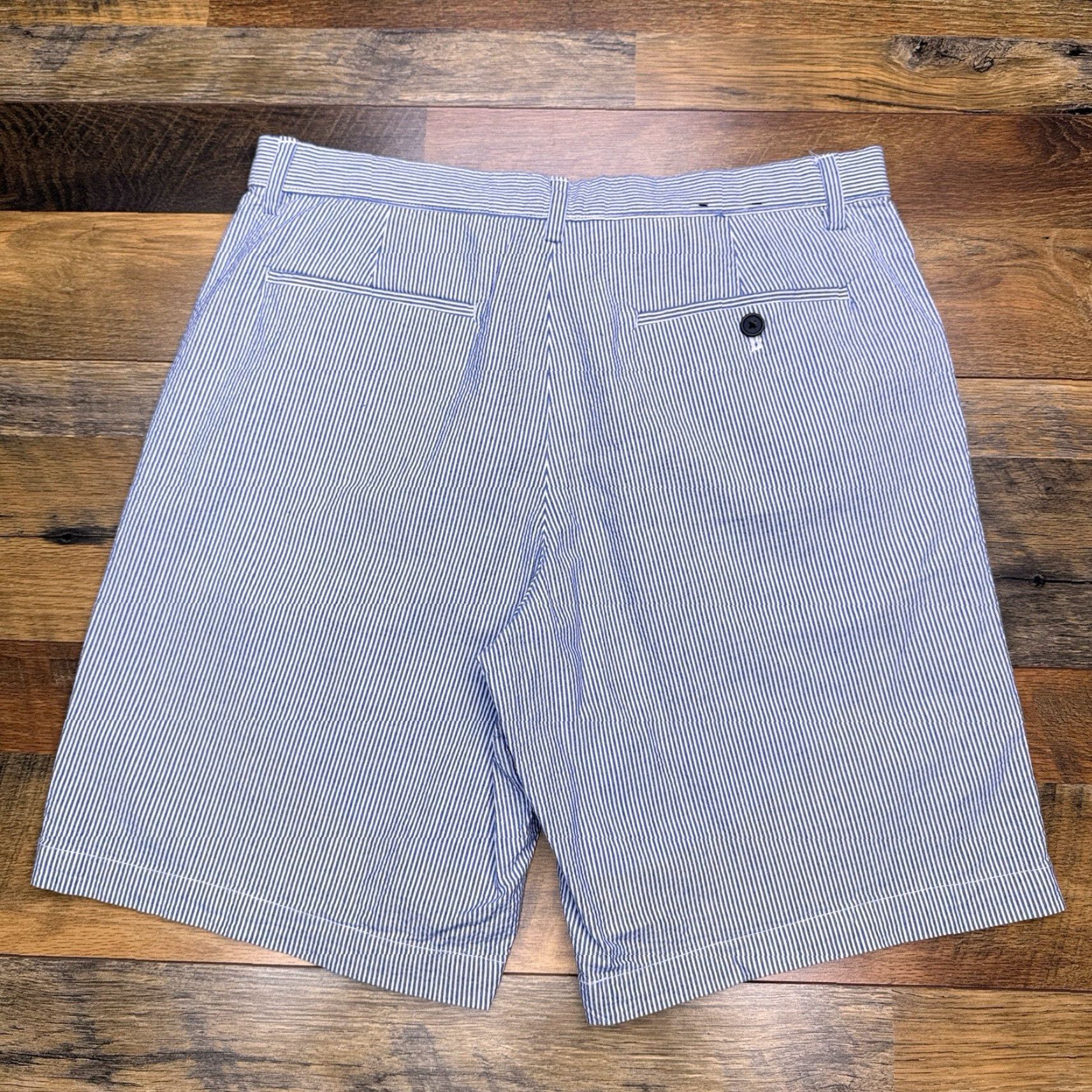 Banana Republic Banana Republic Aiden Shorts Mens 33 Chino Casual Mid Rise Stretch Blue 33 Regular Mens Shorts Size US 33 - 2 Thumbnail