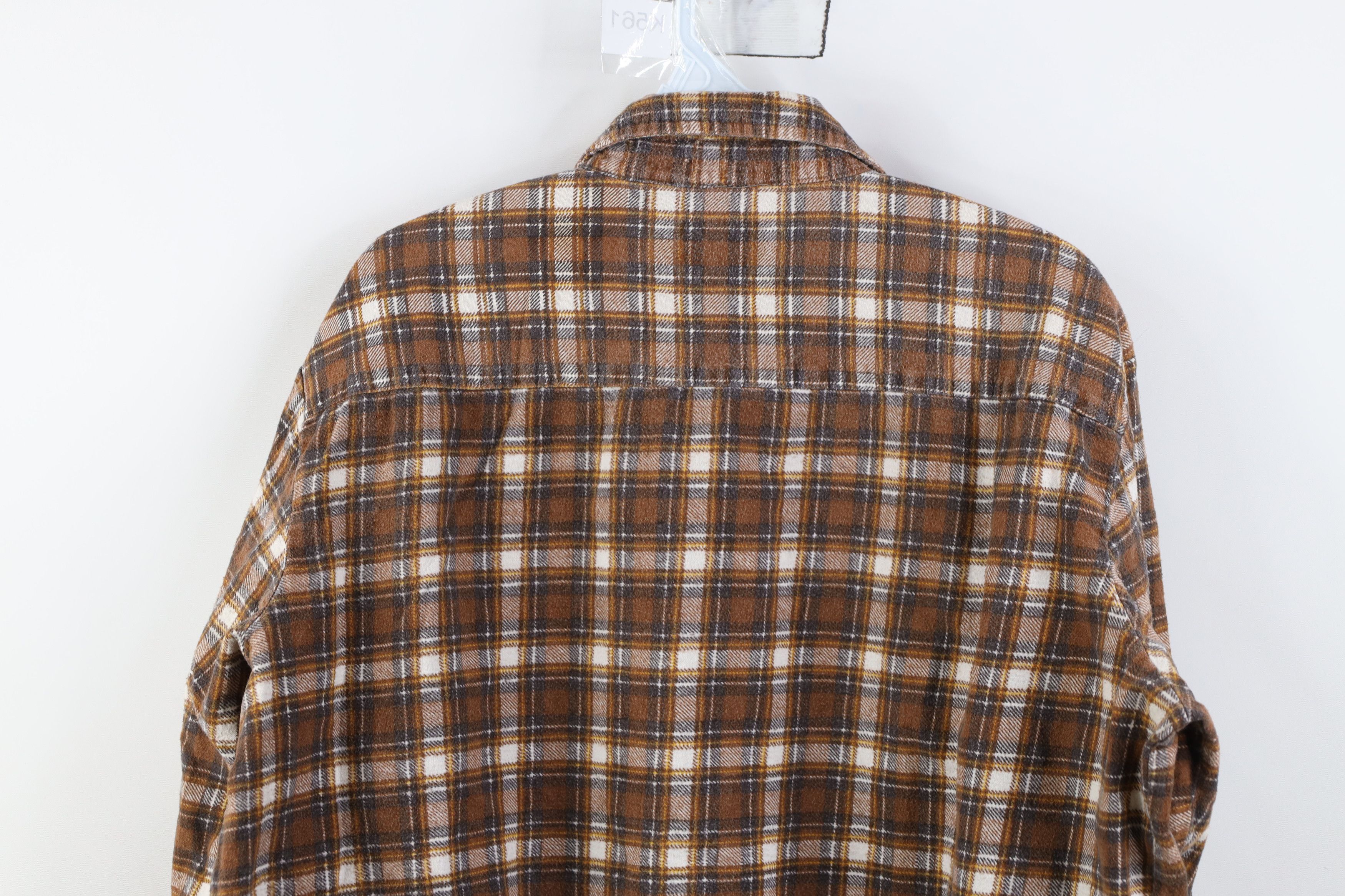 Vintage Vintage 70s Streetwear Collared Button Shirt Brown Plaid Size US XL / EU 56 / 4 - 11 Thumbnail
