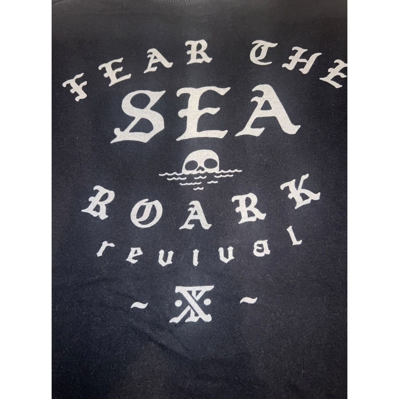 Roark Roark Shirt Adult Small Black Fear The Sea Waves Skull Logo Graphic Tee Short Sleeve Crew Neck Vintage-ish Fitted? Size US S / EU 44-46 / 1 - 7 Thumbnail