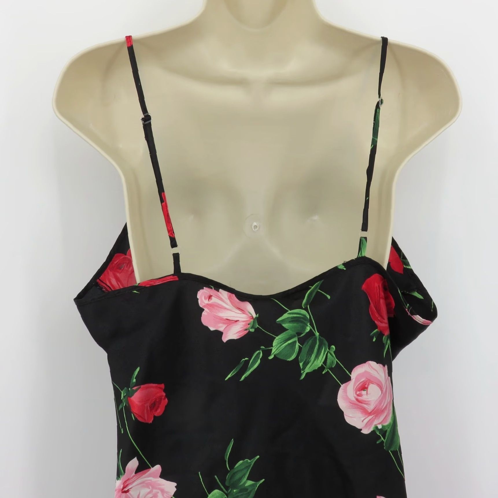 Vintage Secret Treasures Women Plus Size 1XL Rose Flower Floral Nightgown Sleep Dress Sleeveless Pullover Satin Polyester Black Cap Size XL / US 12-14 / IT 48-50 - 5 Thumbnail