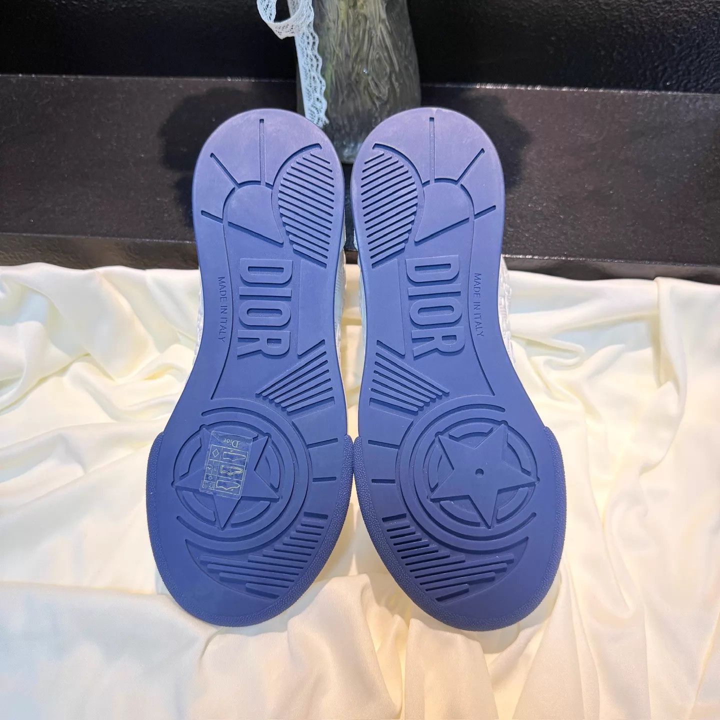 Dior Dior One White & Blue Embossed All-Over Sneaker EU35 New Size US 4.5 / IT 34.5 - 6 Thumbnail