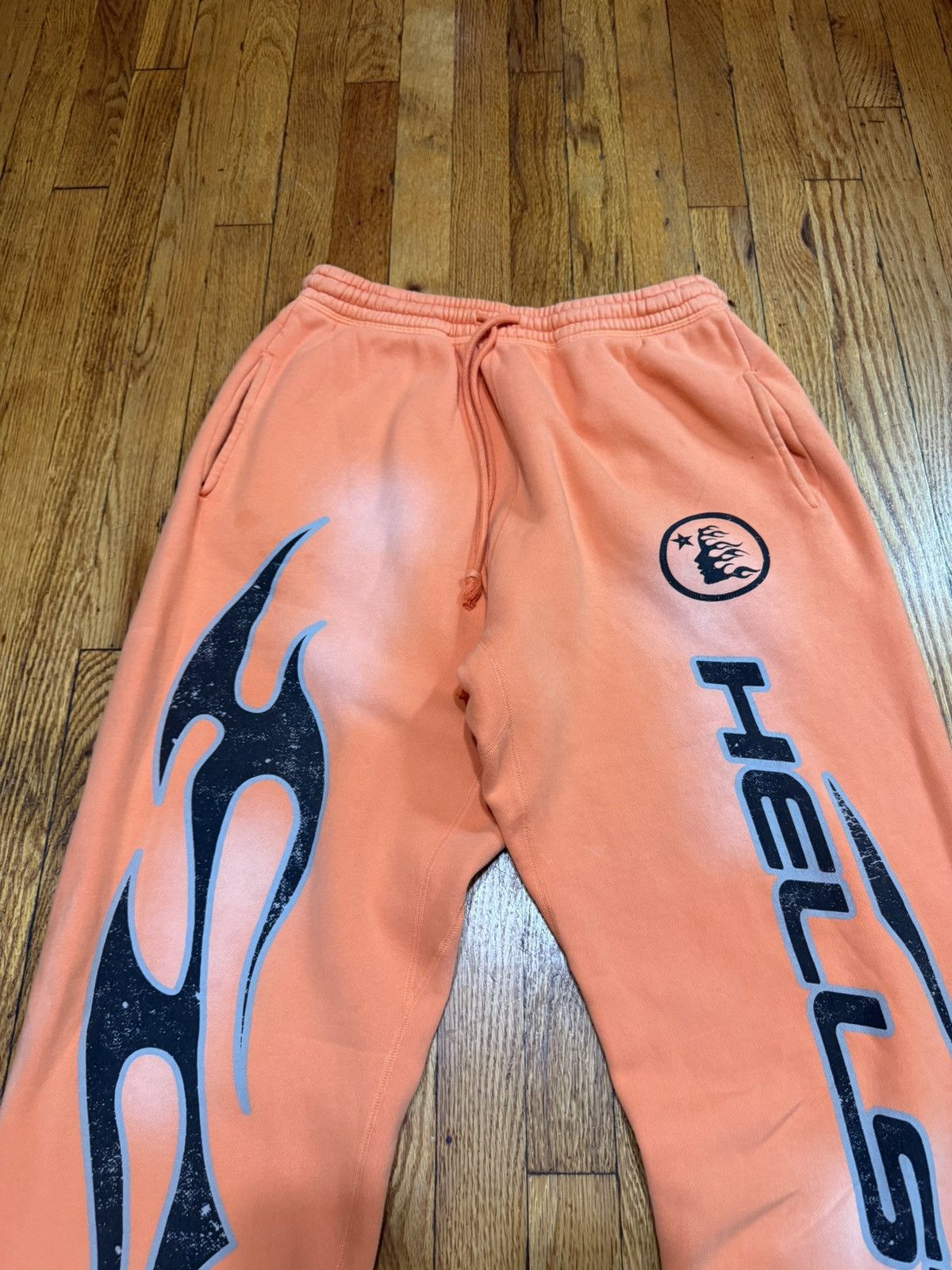 HELLSTAR Hellstar Fire Orange Flare Sweatpants Size XL Size US 36 / EU 52 - 2 Thumbnail
