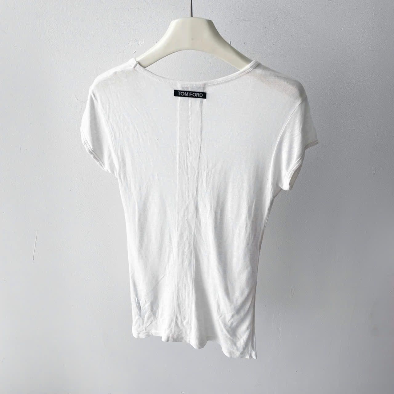 Tom Ford Tom Ford Aw003 v-neck linen t-shirt Size S / US 4 / IT 40 - 4 Thumbnail