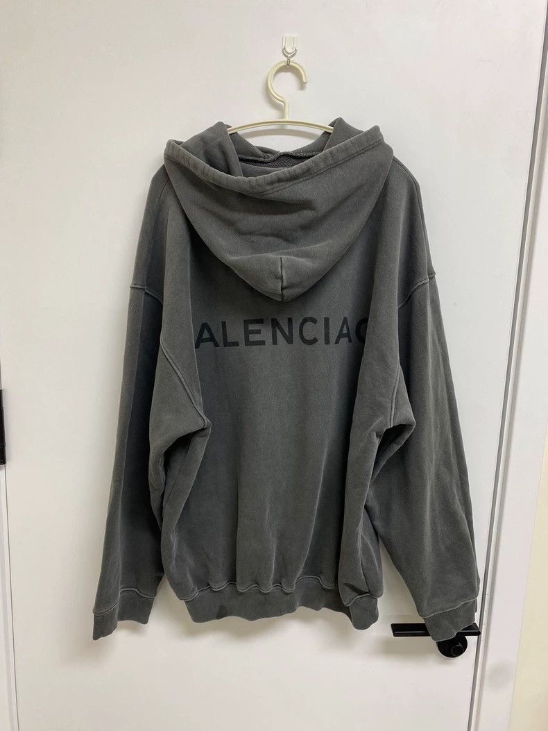 Balenciaga Balenciaga Distressed Back Logo Hoodie, Size S Size US S / EU 44-46 / 1 - 2 Thumbnail