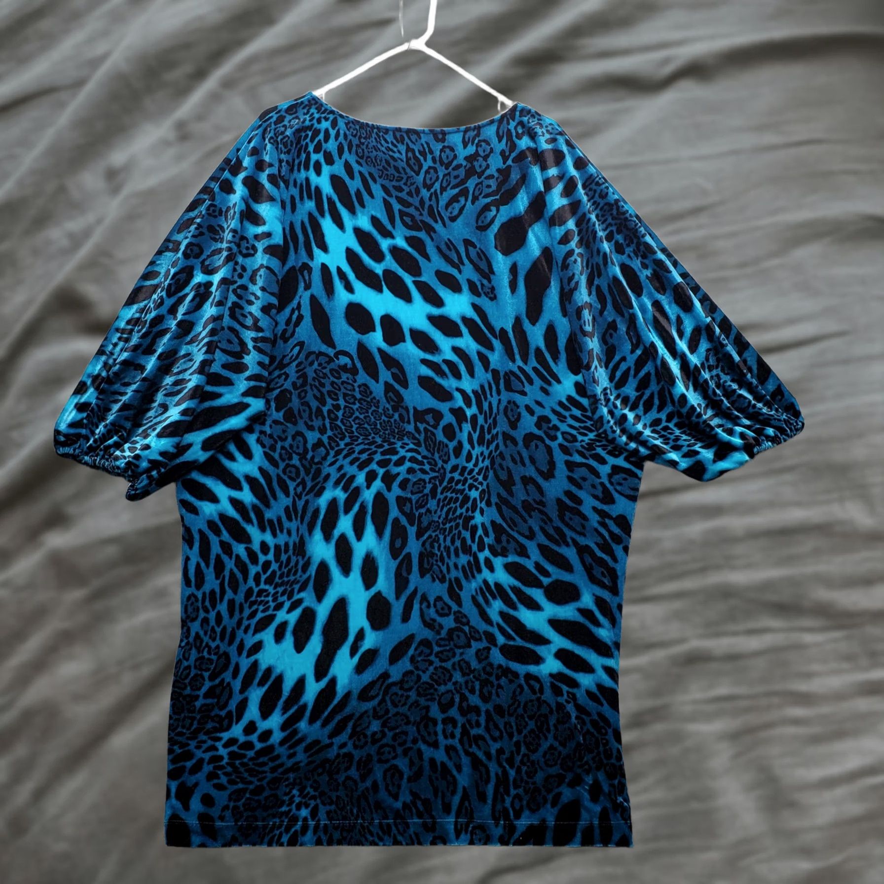 Vintage Natori Dress Womens L Multi Animal Print Velour Stretch Dolman Sleeve Pullover Size L / US 10 / IT 46 - 1 Thumbnail