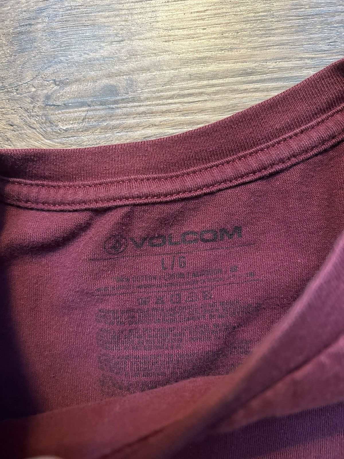 Volcom Red Volcom long sleeve Size US L / EU 52-54 / 3 - 2 Thumbnail
