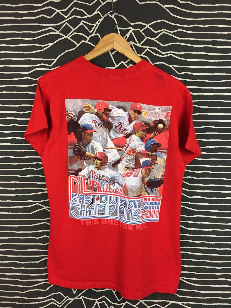 MLB × Sports Specialties × Vintage Philadelphia Phillies 2011 East Division Champions MLB Tee Size US M / EU 48-50 / 2 - 6 Thumbnail
