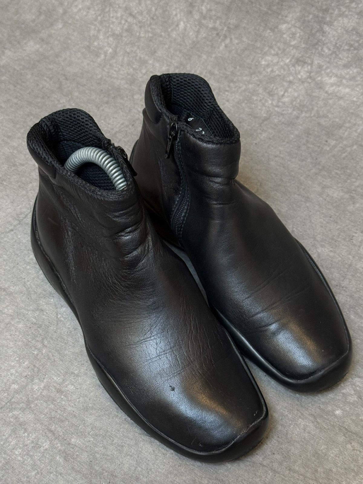 Prada Prada Leather Boots Vintage Size US 6 / IT 36 - 2 Thumbnail