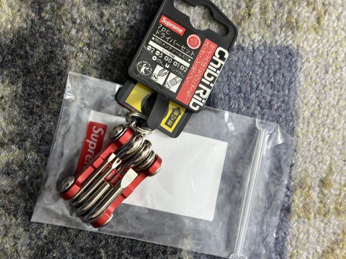 Supreme Supreme Chibi Rib Screwdriver Keychain Red Size ONE SIZE - 3 Thumbnail
