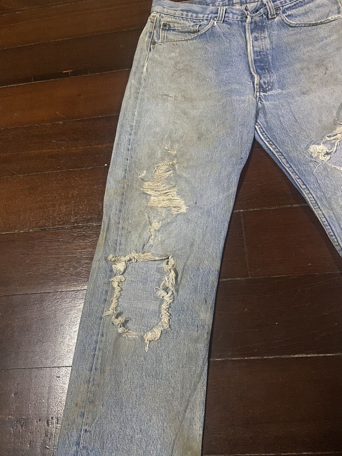 Levi's Vintage Clothing FIRE 🔥 VINTAGE 70s 80s LEVIS 501 DESTROY DISTRESSED RIPPED Size US 32 / EU 48 - 6 Thumbnail