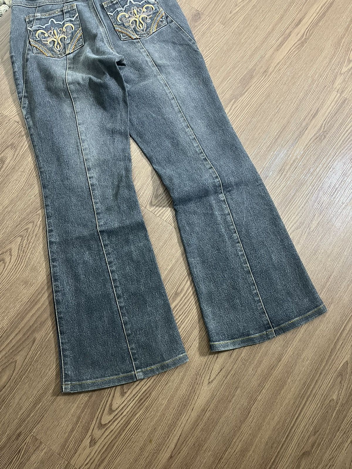 Hysteric Glamour × Japanese Brand Vintage Fullheart Japanese Brand Flared Wash Jeans Size US 27 - 9 Thumbnail