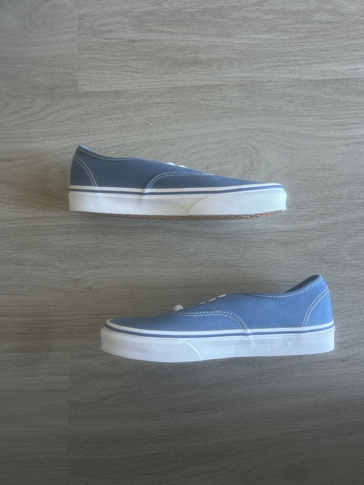 Vans Blue Low Top Vans Size US 7 / EU 40 - 1 Thumbnail