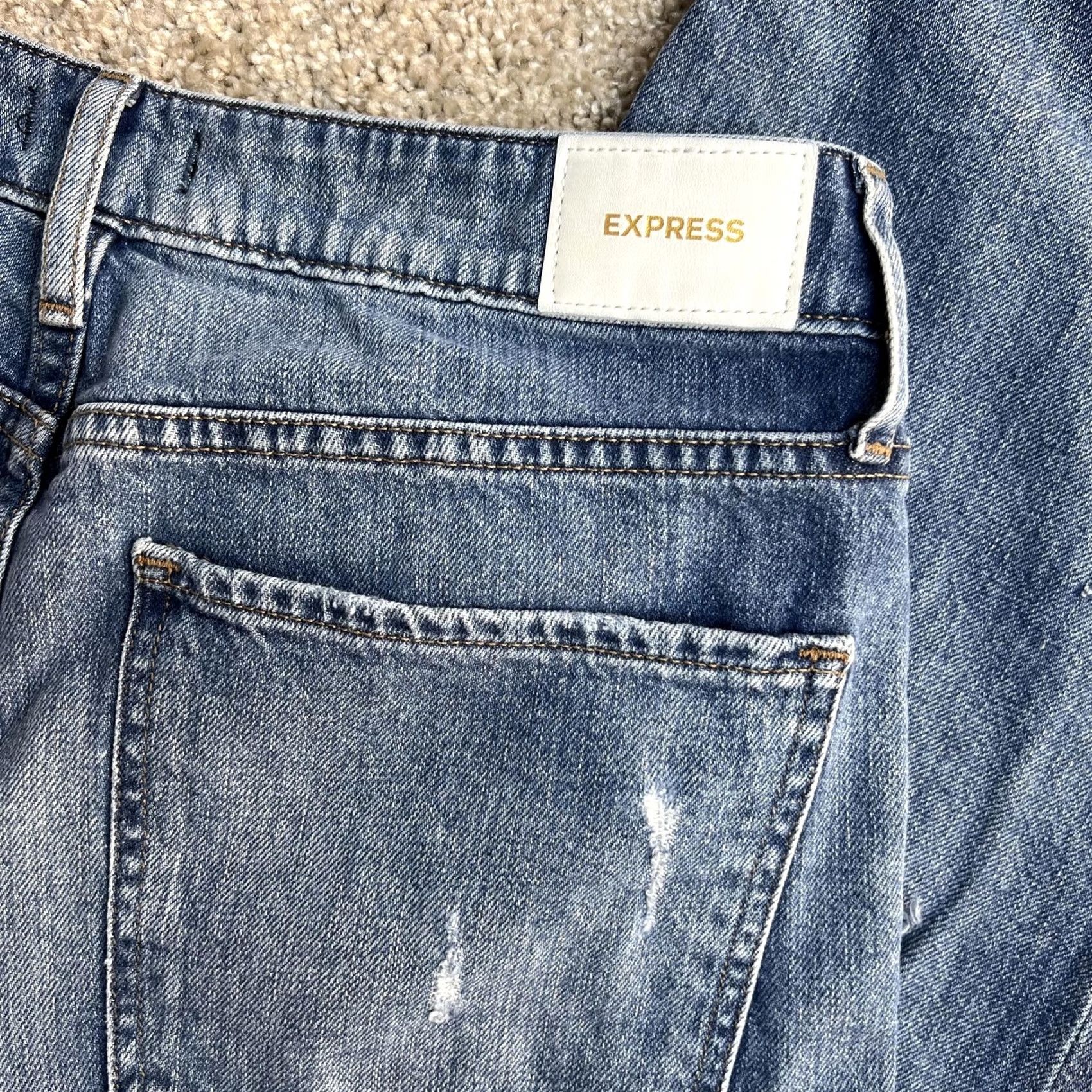 Express Express Boyfriend Jeans Womens 10R Relaxed Distressed Denim Mid Rise Blue Size 32" / US 10 / IT 46 - 2 Thumbnail
