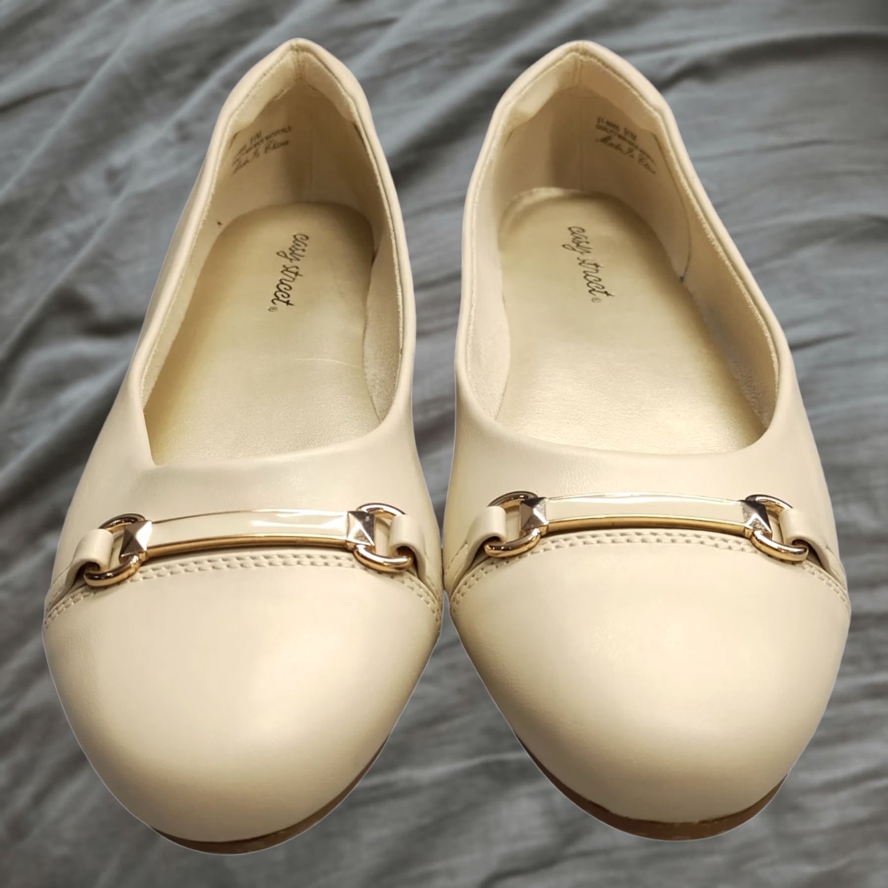 Vintage Easy Street Ballet Flats Womens Size 9.5 Beige Slip On Flat Comfort Almond Toe VINTAGE No Size US 10 / IT 40 - 1 Thumbnail