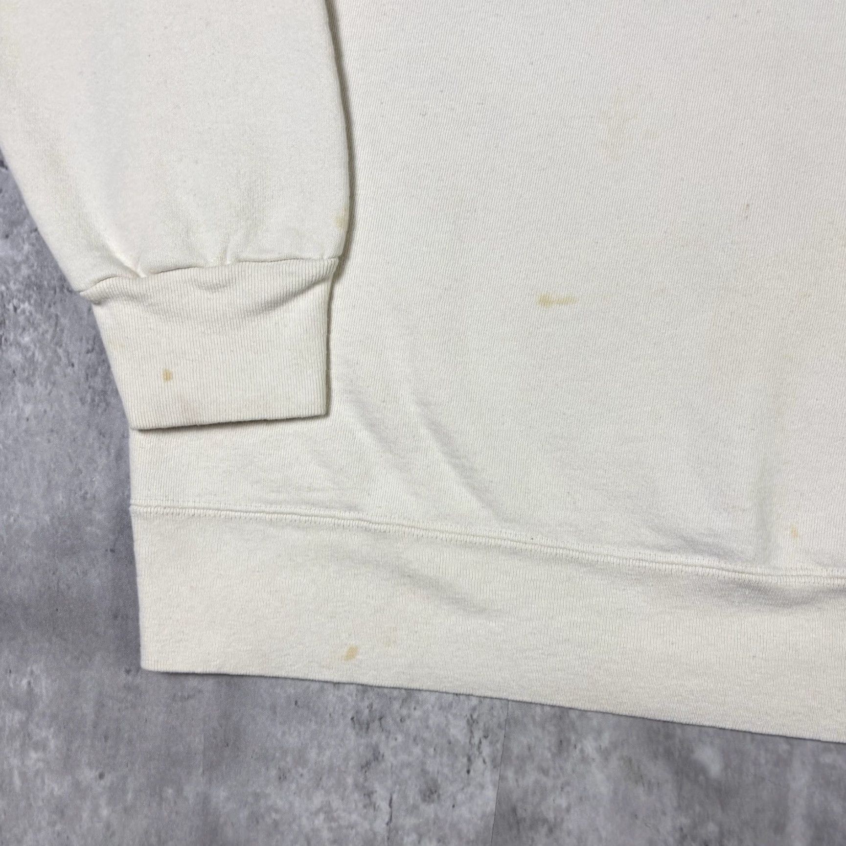 Vintage VINTAGE Hershey Park Sweatshirt Embroidered Logo Pullover Mens XL 90s Size US XL / EU 56 / 4 - 6 Thumbnail