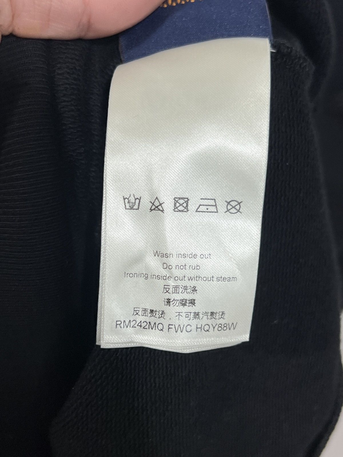 Louis Vuitton Louis Vuitton Lovers Black Sweatshirt Size US M / EU 48-50 / 2 - 5 Thumbnail
