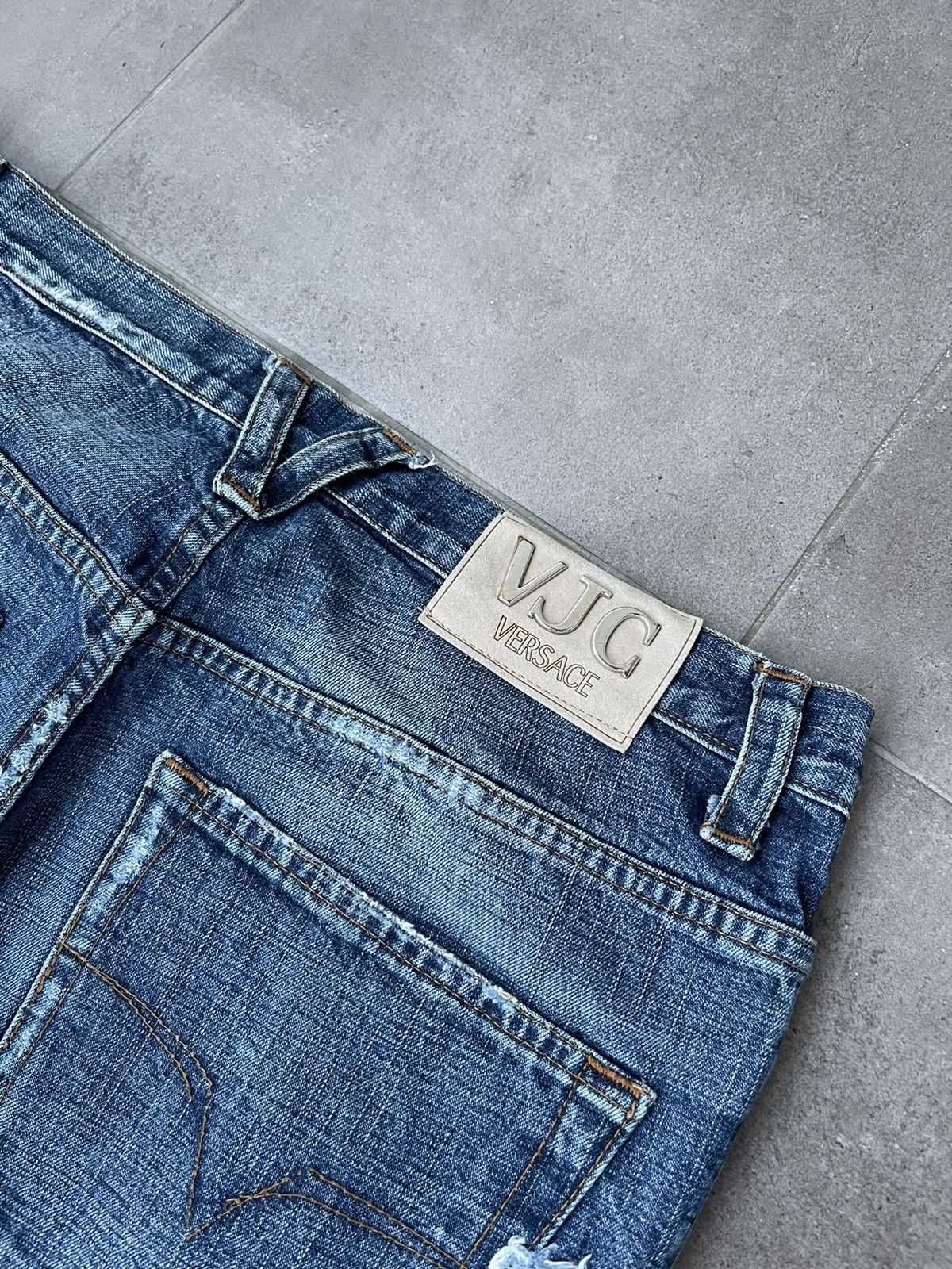Versace Versace Jeans Couture Distressed Light Indigo Denim Pants Size US 32 / EU 48 - 17 Thumbnail