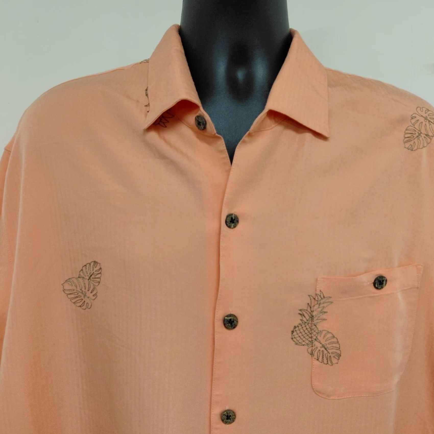 Vintage Caribbean Pineapple Print Shirt Mens 2XL Peach Hawaiian Short Sleeve Button Up Shirt Button-Up Casual Travel Breathable Rayon Polyester Holiday Size US XXL / EU 58 / 5 - 7 Thumbnail