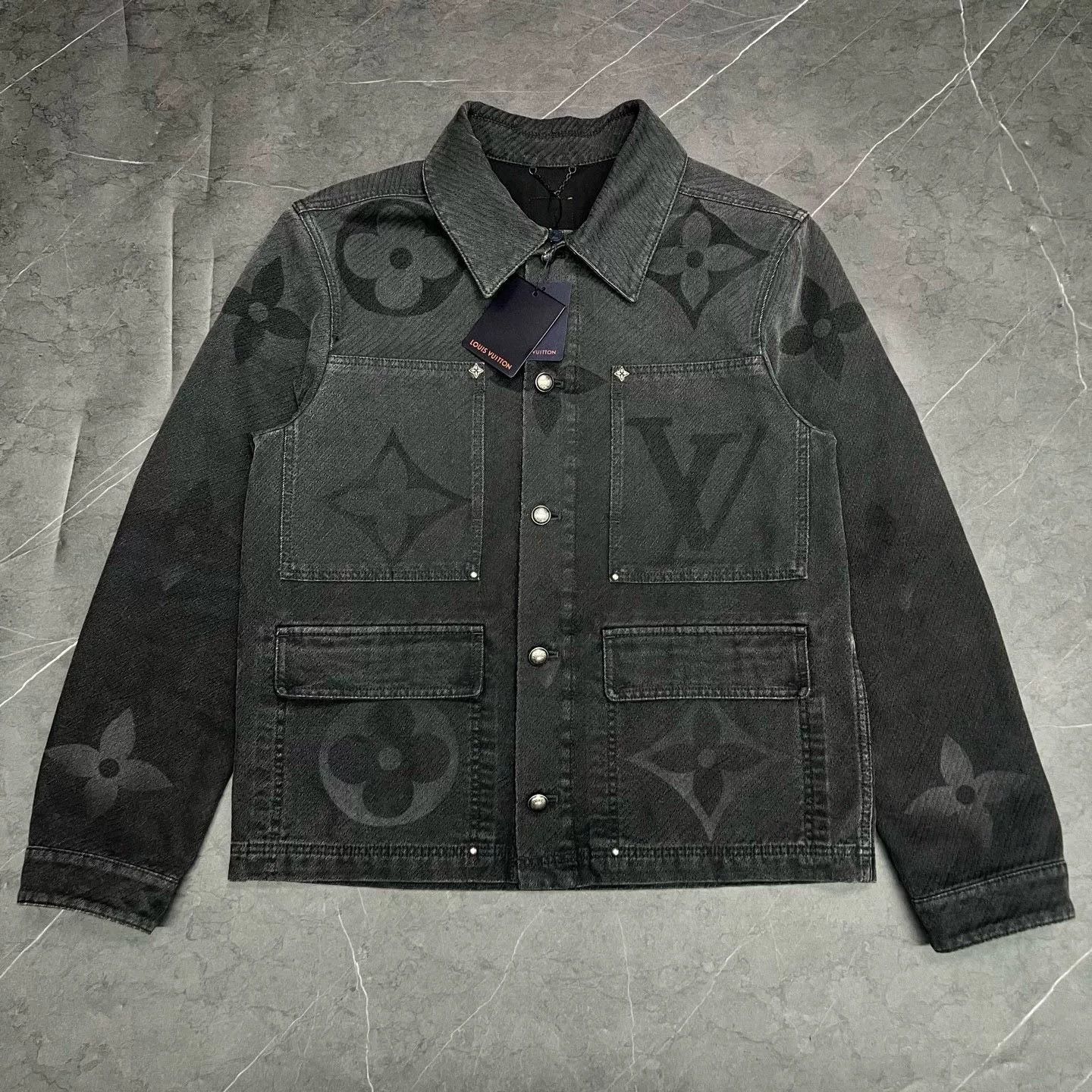 Louis Vuitton Louis Vuitton Retro Light Jacket 50 Men Size US XL / EU 56 / 4 - 1 Thumbnail