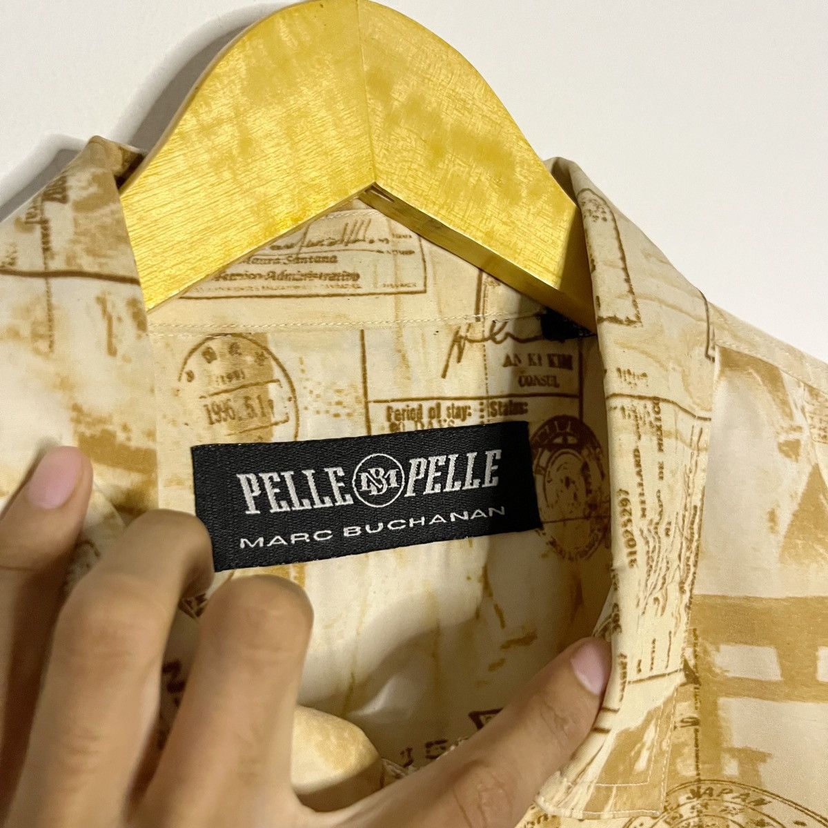 Pelle Pelle Pelle Pelle Newspaper Print Button Up Shirt Vintage 90s Size US XL / EU 56 / 4 - 8 Thumbnail