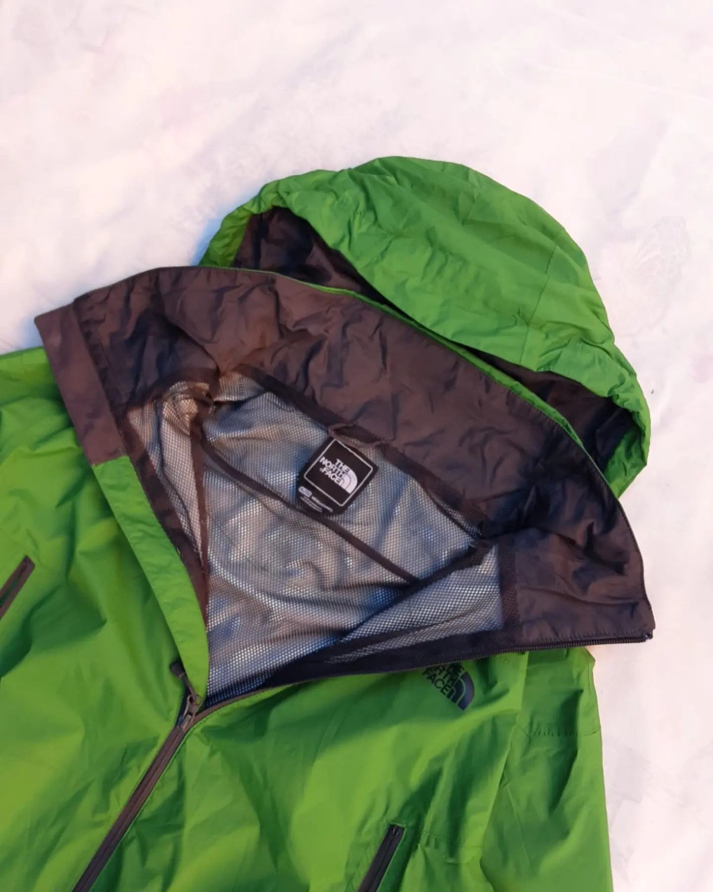Norton TNF WATERPROOF HYVENT JACKET SIZE-L COND- 10/10 Size US L / EU 52-54 / 3 - 4 Thumbnail