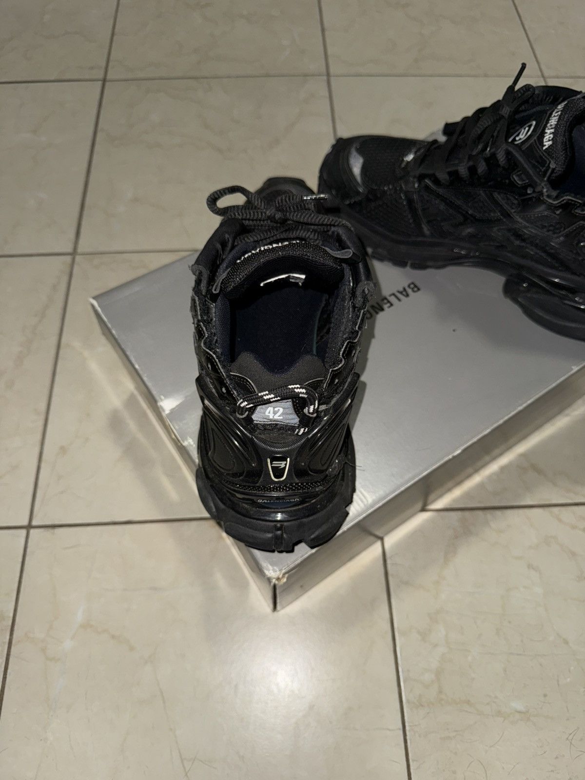 Balenciaga BALENCIAGA RUNNER SNEAKER IN BLACK Size US 9 / EU 42 - 3 Thumbnail
