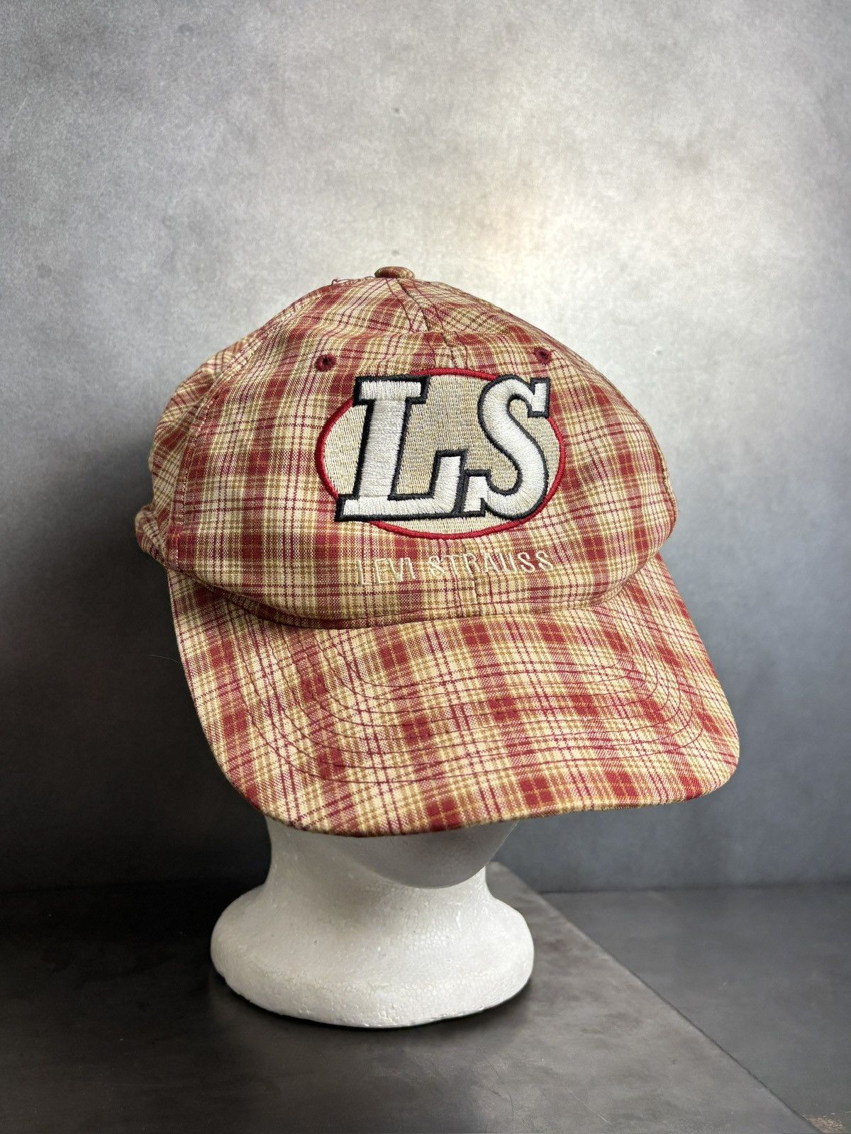 Levi's 1990s Levi's Cap 90s Vintage Plaid Baseball Hat Snapback Red Size ONE SIZE - 1 Thumbnail