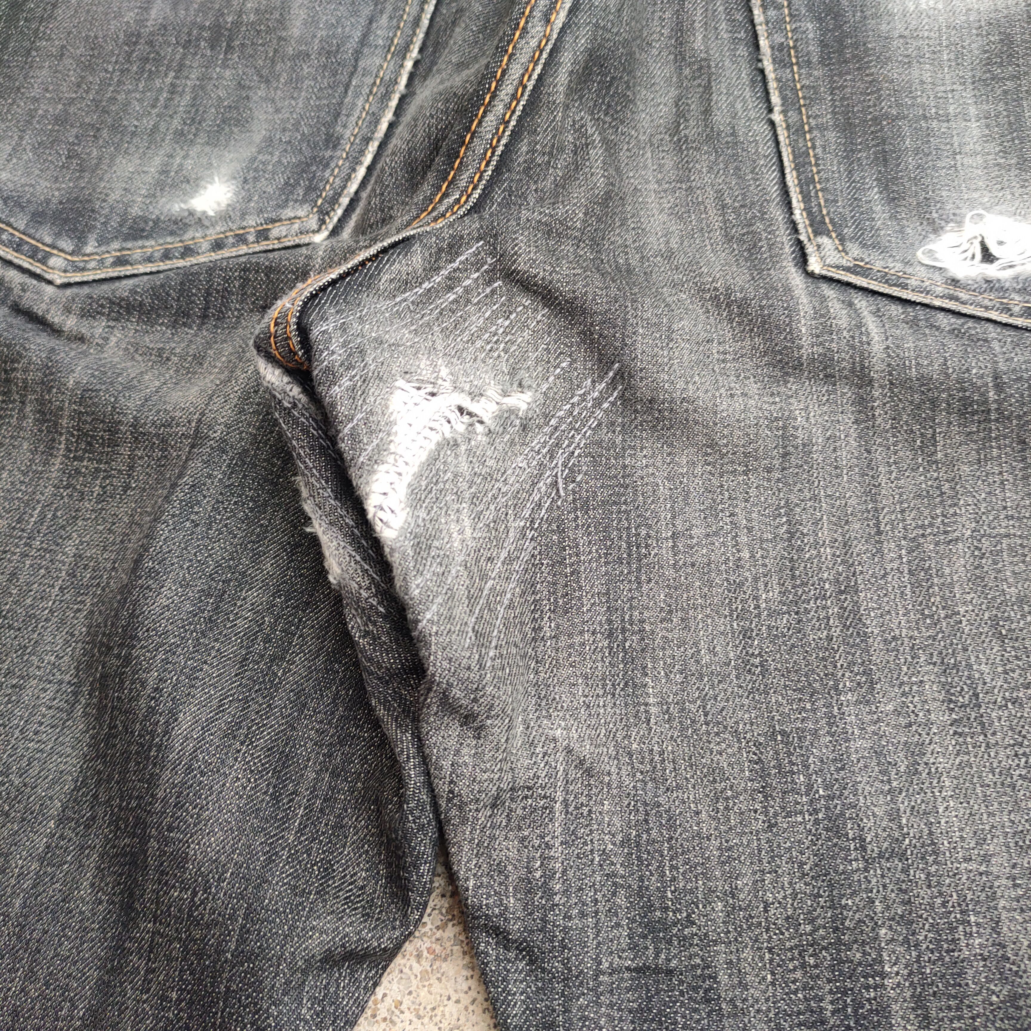 Japanese Brand VINTAGE JAPANESE DENIM FADED BLACK RIPPED JEANS PANTS Size US 34 / EU 50 - 11 Thumbnail