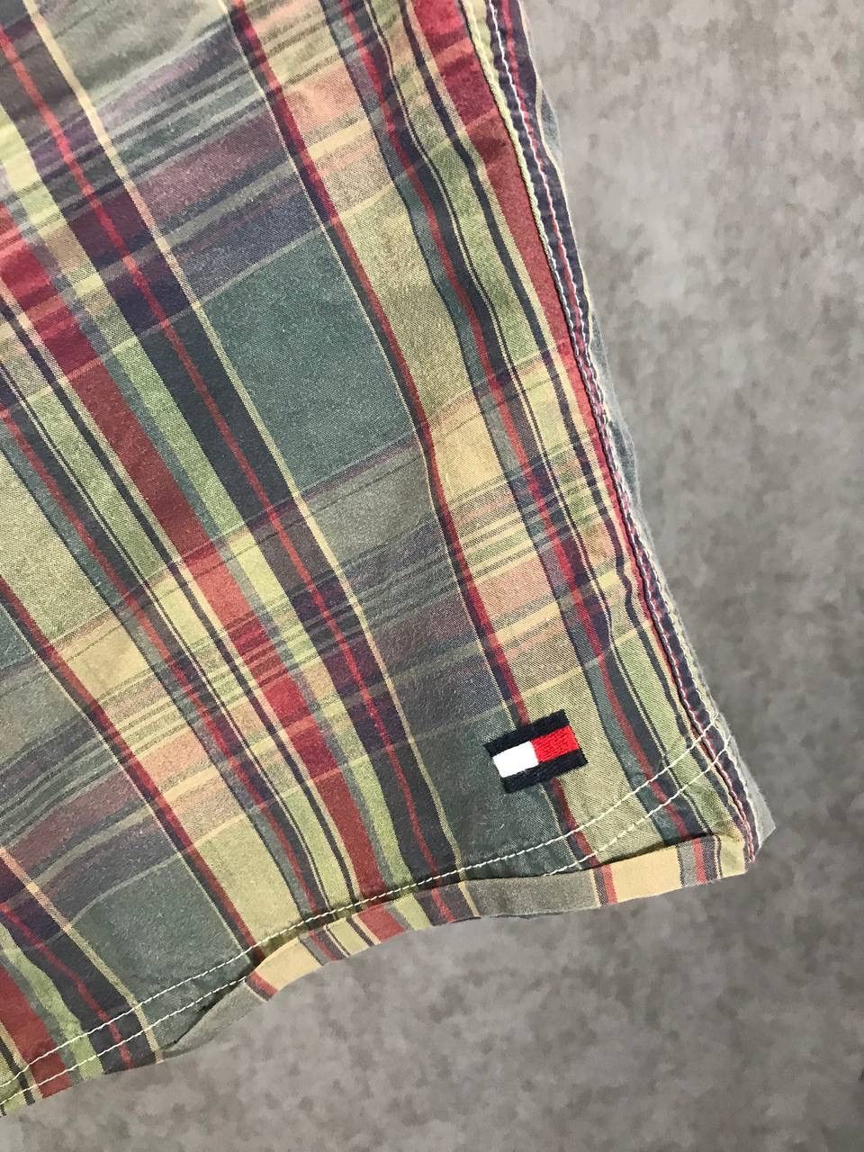 Designer × Tommy Hilfiger × Vintage Tommy Hilfiger vintage designer shorts Size US 32 / EU 48 - 3 Thumbnail