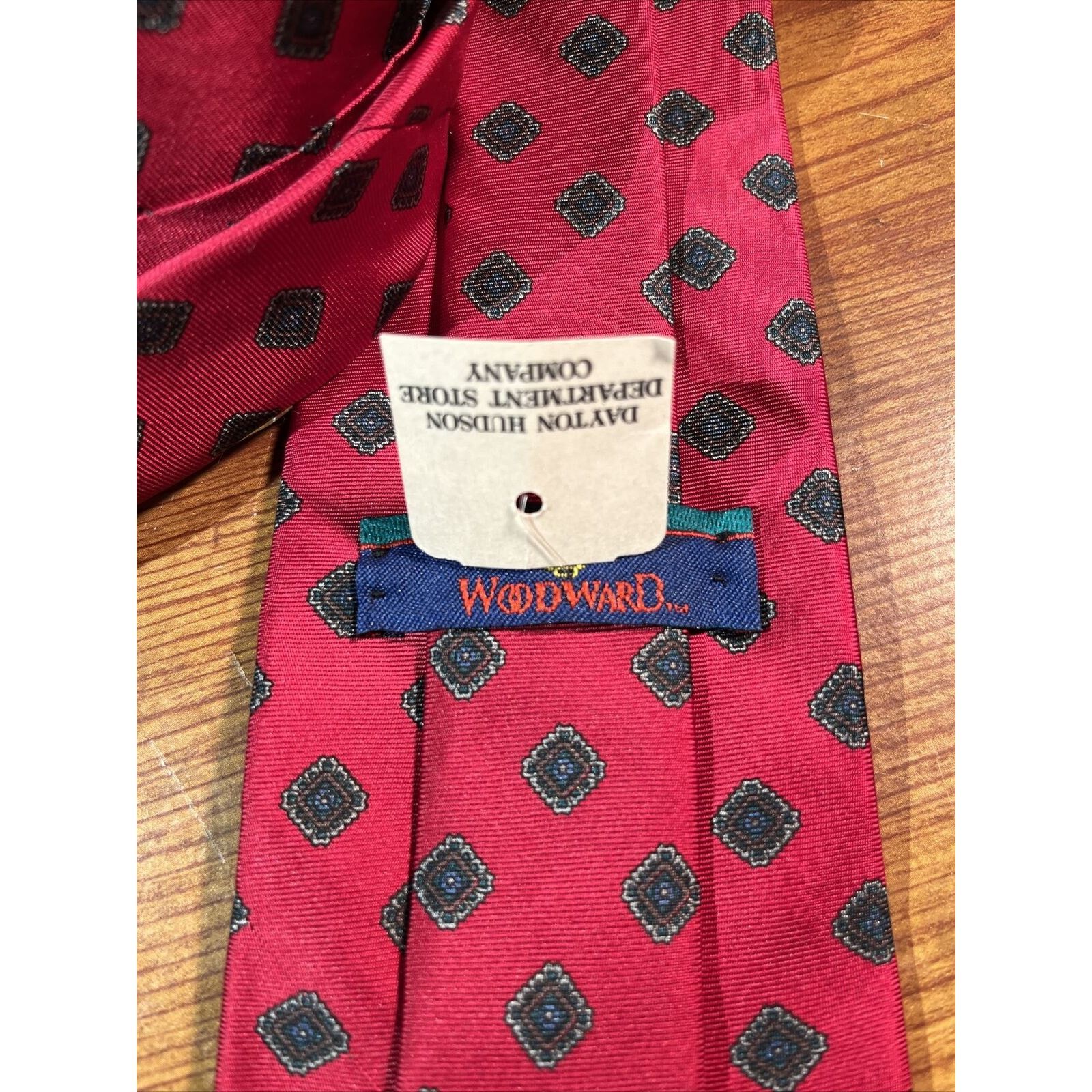 Woodward WOODWARD Vintage Men’s Red Neck tie 100% Silk Size ONE SIZE - 4 Thumbnail