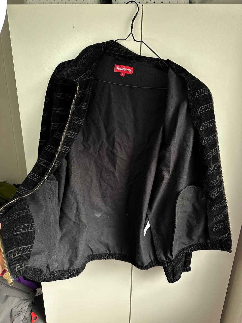 Supreme Supreme Jacket Debossed Logo Corduroy velvet AW2018 monogram Size US M / EU 48-50 / 2 - 6 Thumbnail
