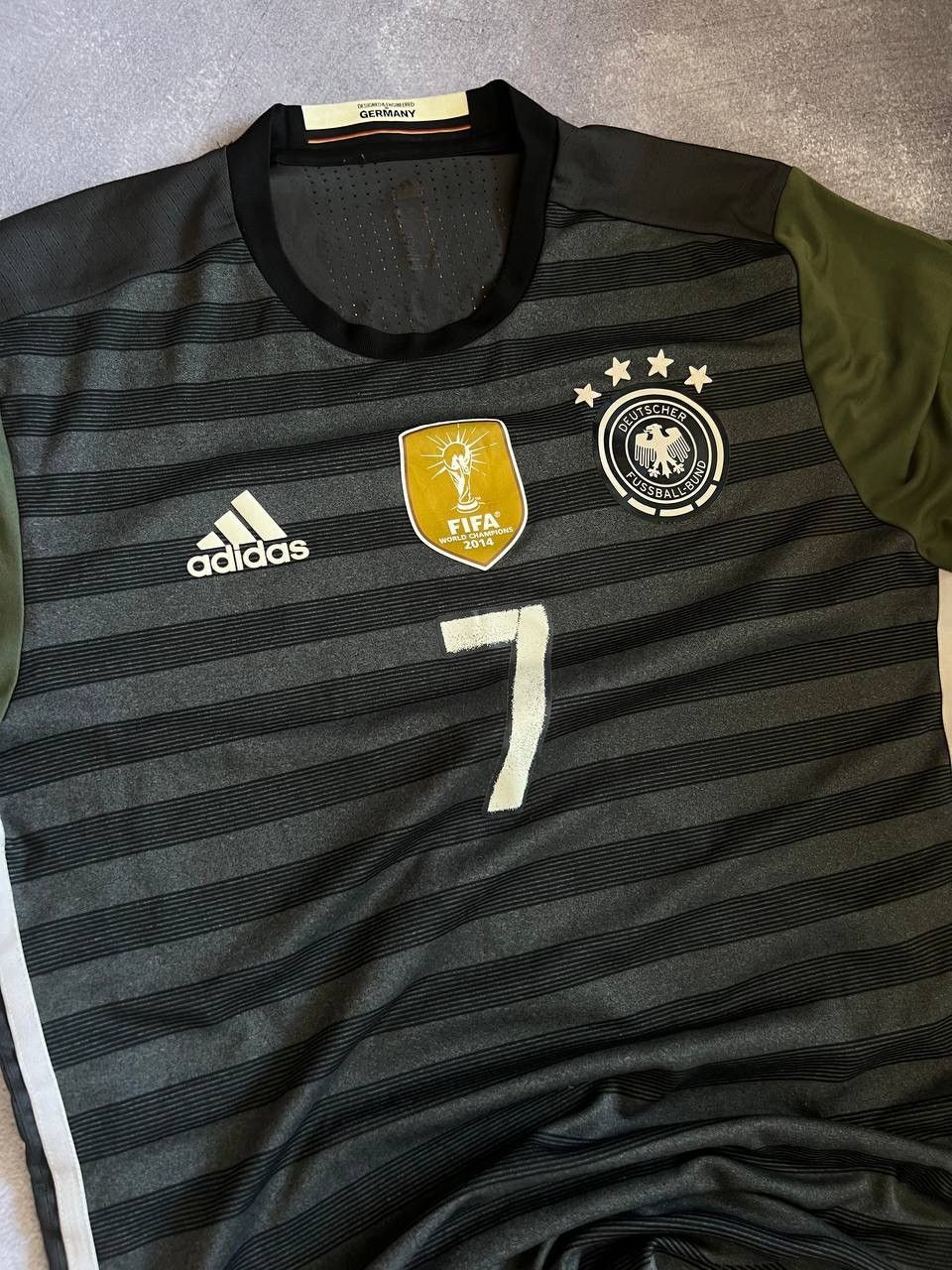 Adidas × Vintage Vintage Adidas Germany Schweinsteiger 2015 Soccer Jersey Size US L / EU 52-54 / 3 - 3 Thumbnail