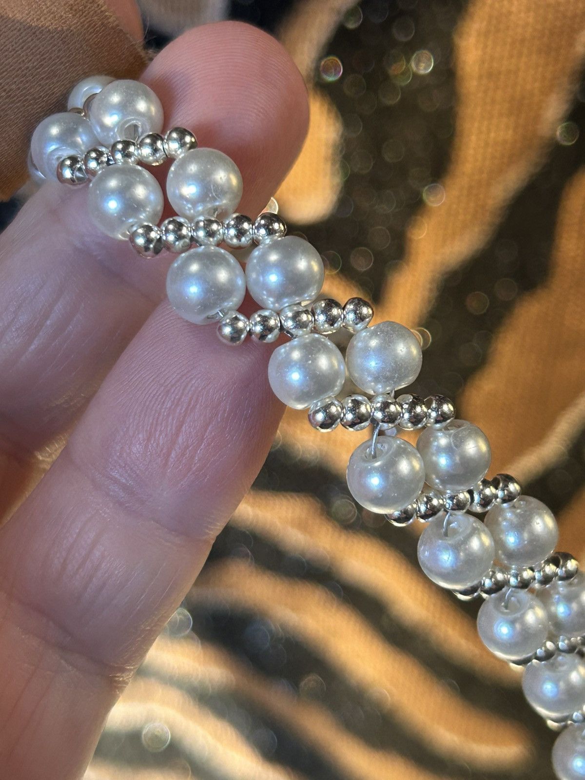 Handmade Handcrafted classic white pearl lattice bracelet Size ONE SIZE - 6 Thumbnail