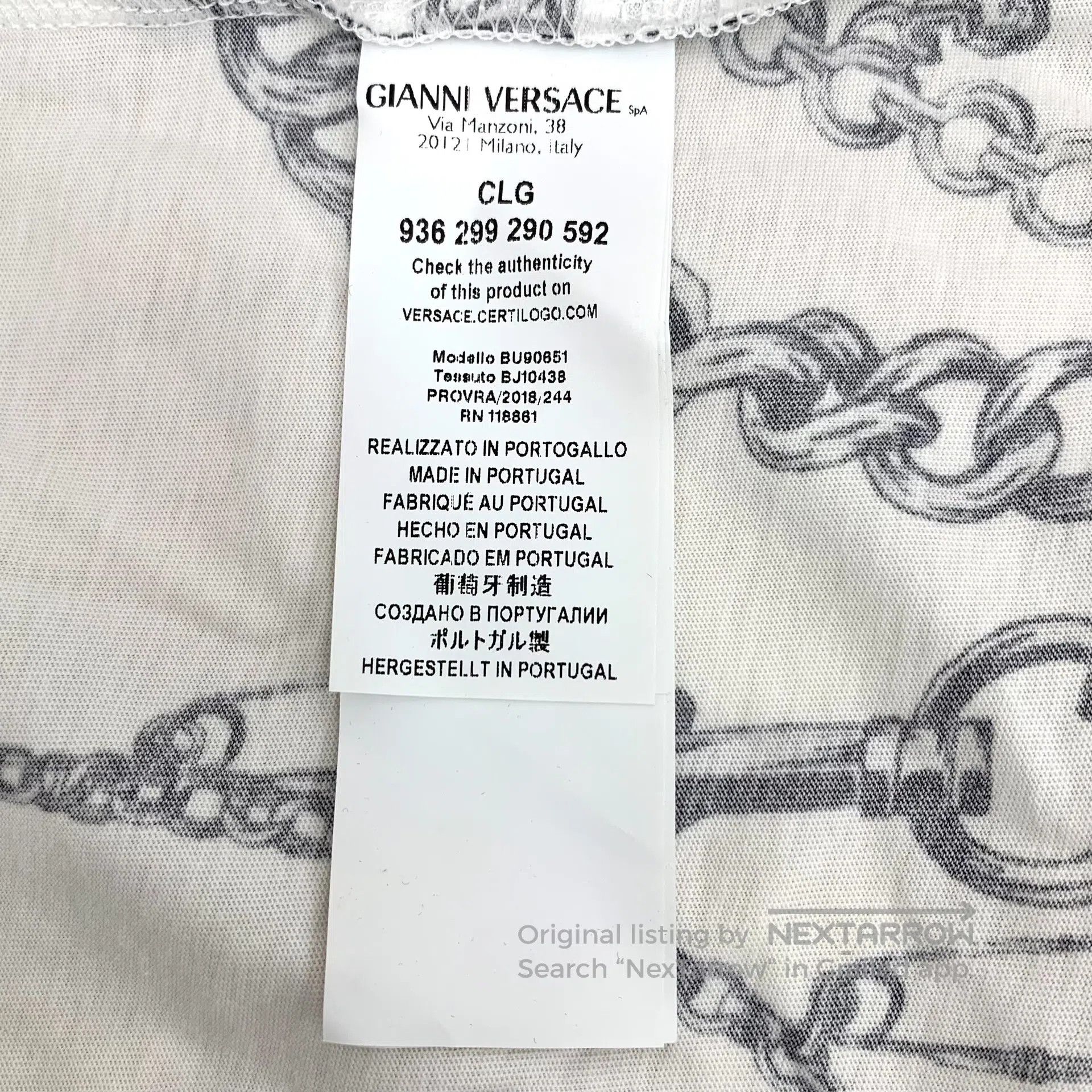 Versace Versace White Chain Printed Cotton Round Neck Short Sleeve Size US M / EU 48-50 / 2 - 8 Thumbnail